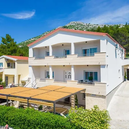 Marija Appartamento Starigrad Paklenica